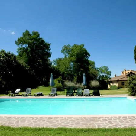 Workers Land On Estate With Pool Near Pisa And Florence Ghizzano